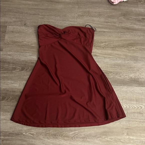 Windsor Strapless Red Velvet Dress - Picture 1 of 3